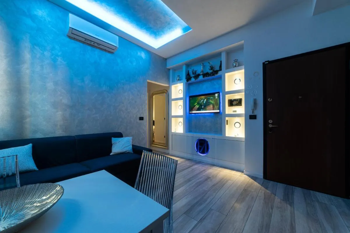 Image 3 of FASHION APARTMENT SILVER Bologna