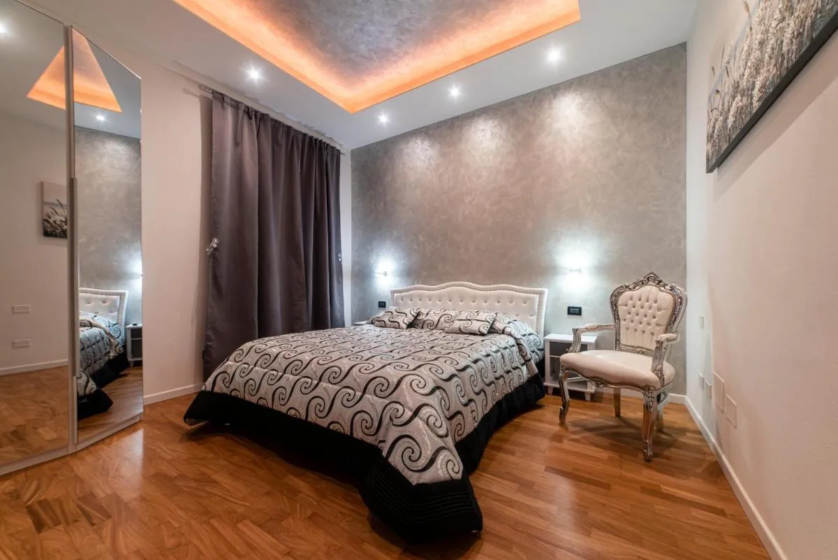 Image 6 of FASHION APARTMENT SILVER Bologna