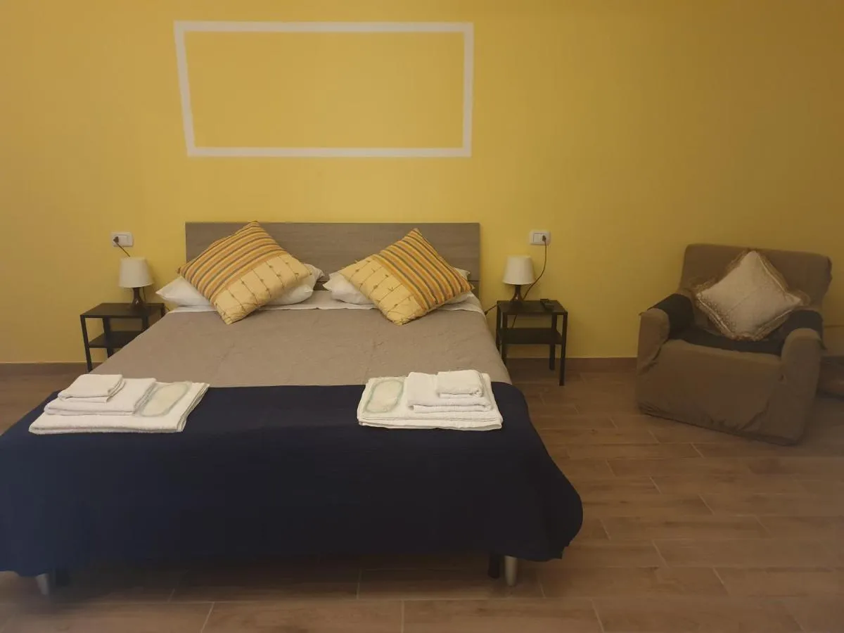 Image 1 of FRANCY HOUSE 2