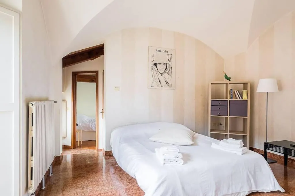 Image 6 of Fantuzzi Home