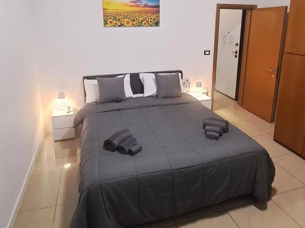 Image of Fiera Bolognina – Komodo – Appartamento completo con giardino e parcheggio privato