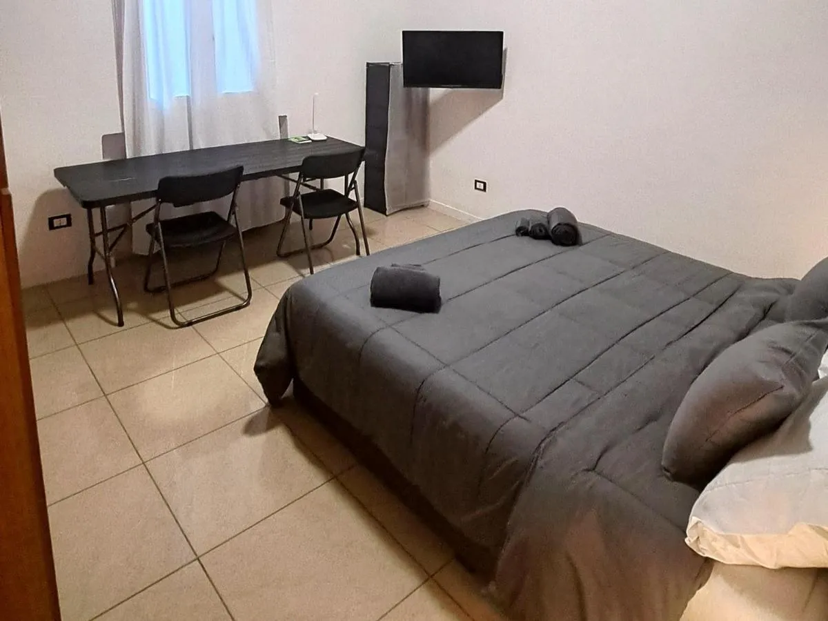 Image 1 of Fiera Bolognina – Komodo – Appartamento completo con giardino e parcheggio privato