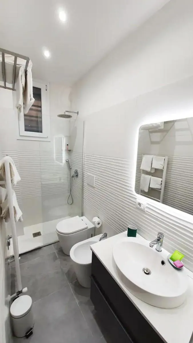 Image 4 of Fiera Station Apartment
