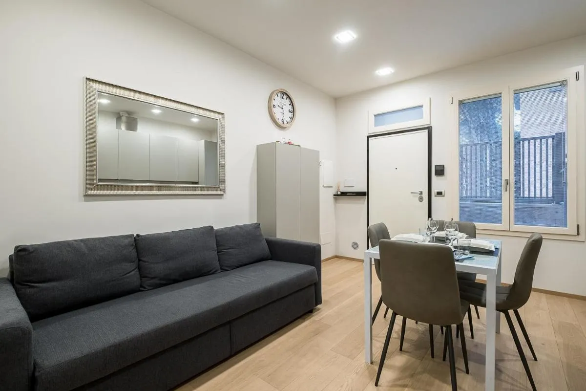 Image 5 of Fragole Suite