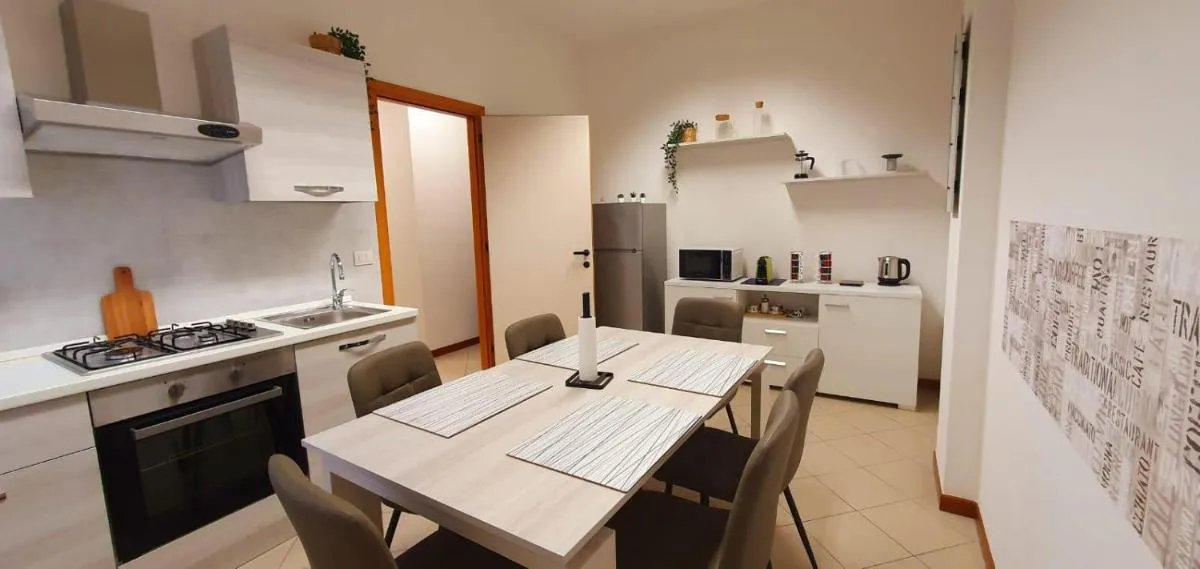 Image 2 of GIADA Office Apartment