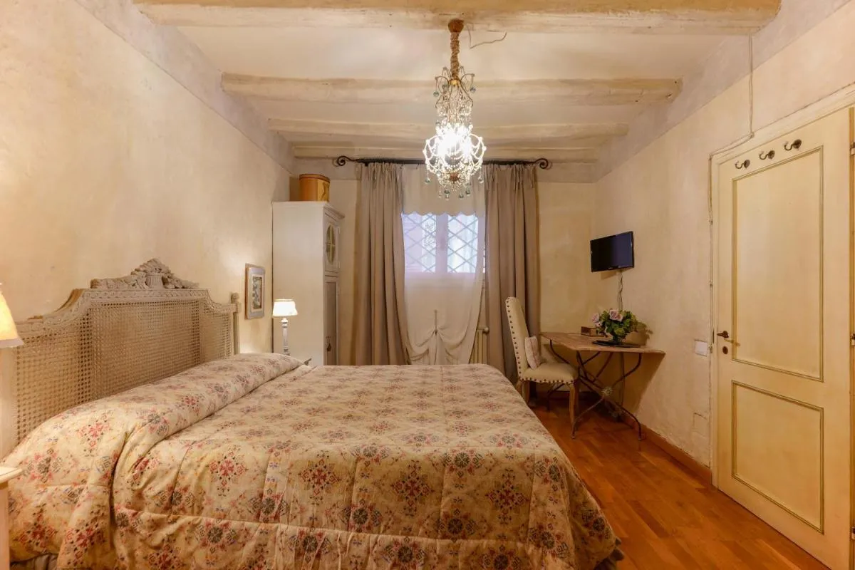 Image 5 of Gallery Guesthouse
