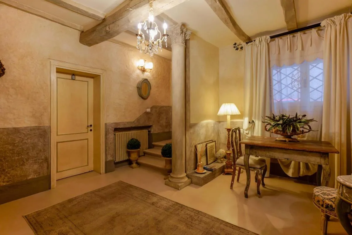 Image 4 of Gallery Guesthouse