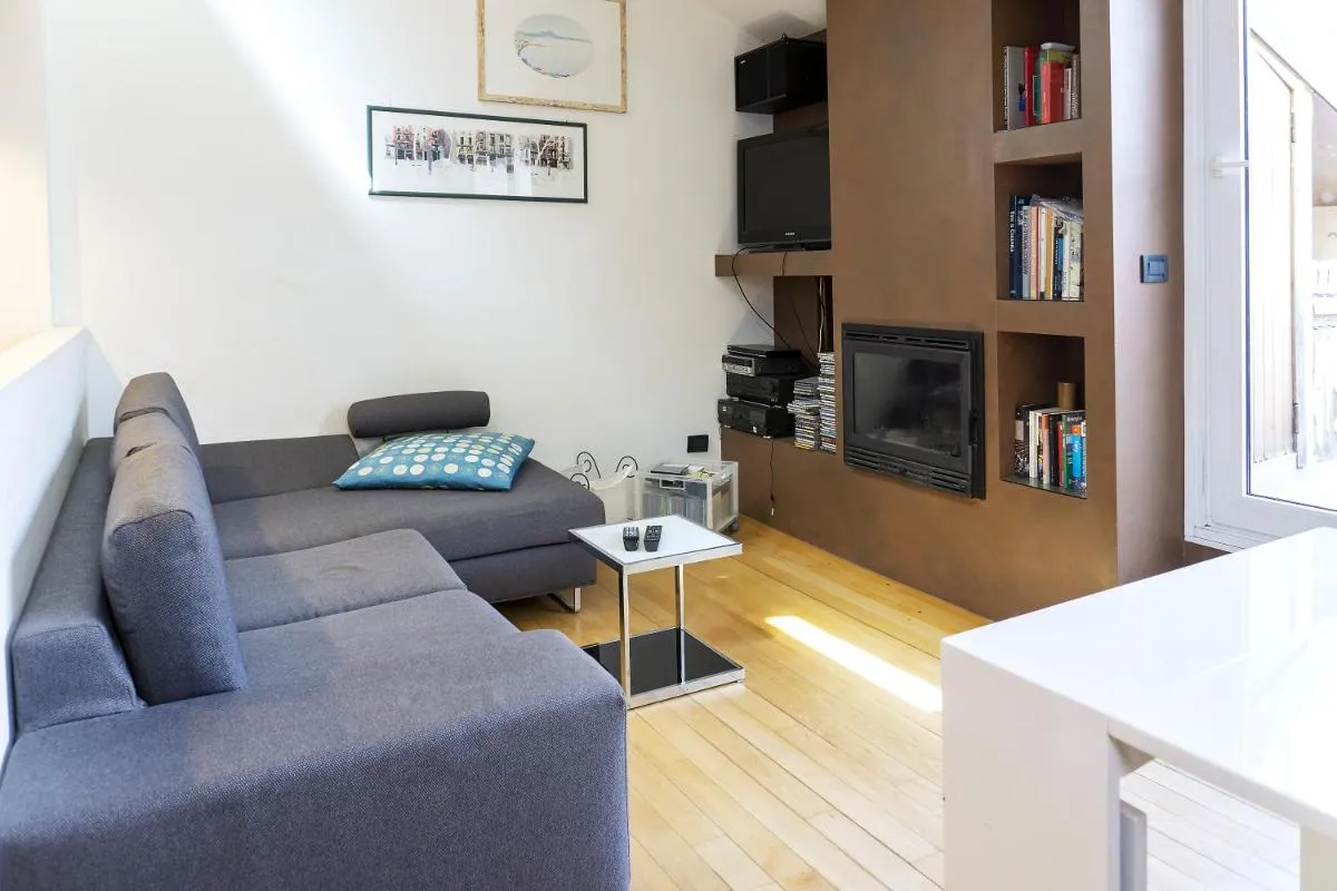 Image 4 of GeTheKey Borgo Terrace Apartment