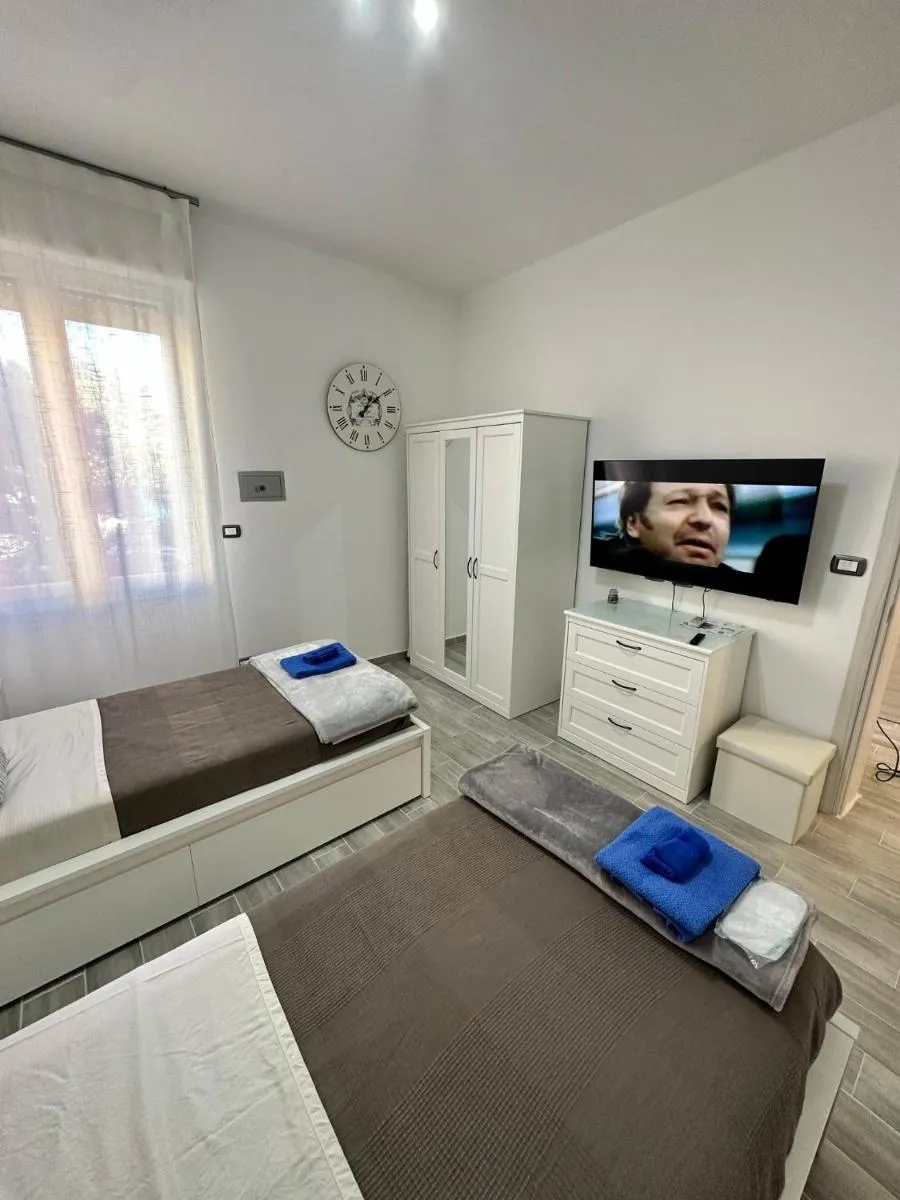 Image 5 of Gemma suites whole apartment
