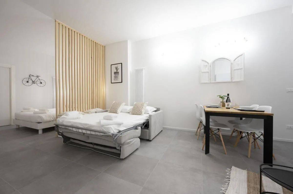 Image 6 of GetTheKey Lenzi Suites