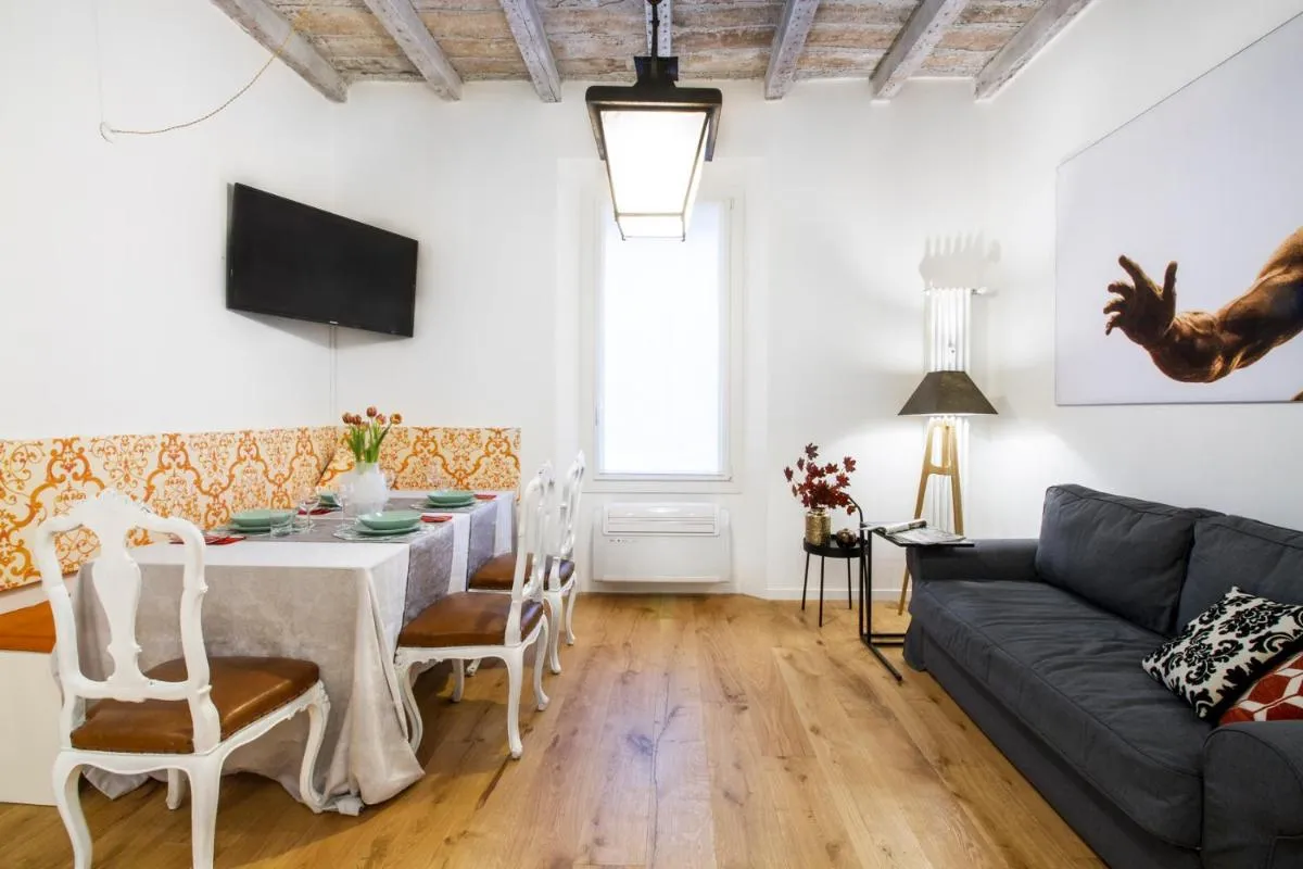 Image 4 of GetThekey San Vitale Apartment