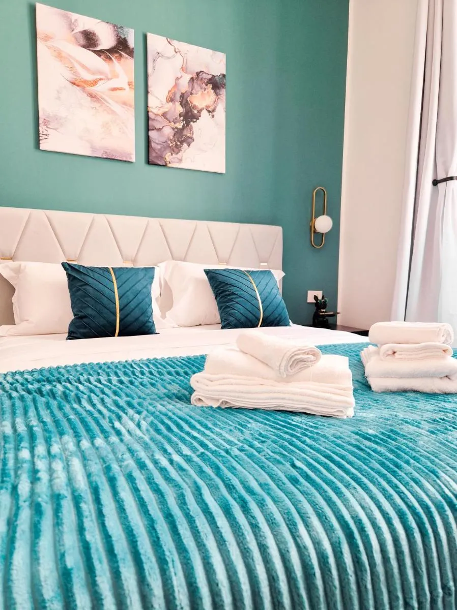 Image 3 of Ginevra Suite