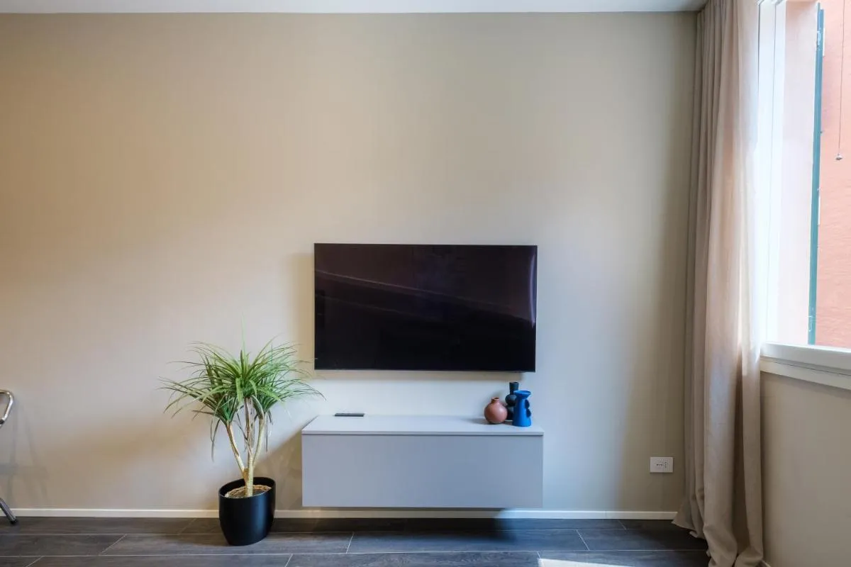 Image 6 of Golden Suite by Studio Vita