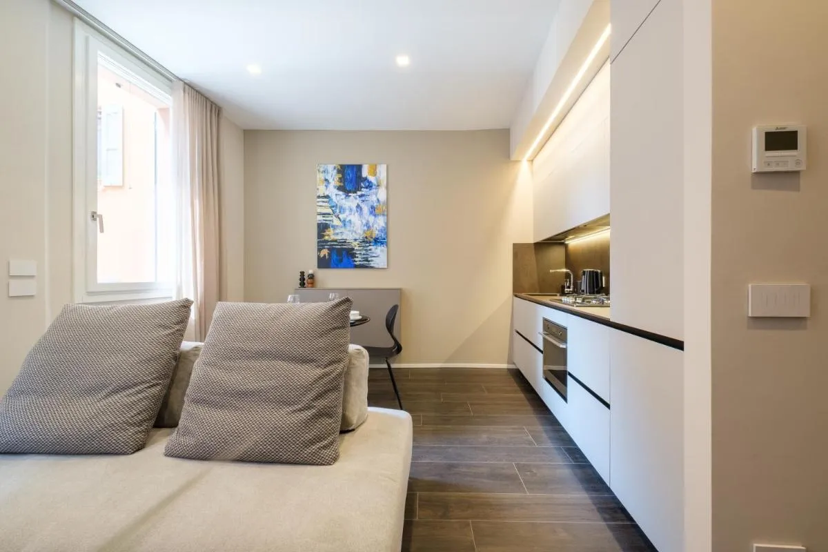 Image 5 of Golden Suite by Studio Vita