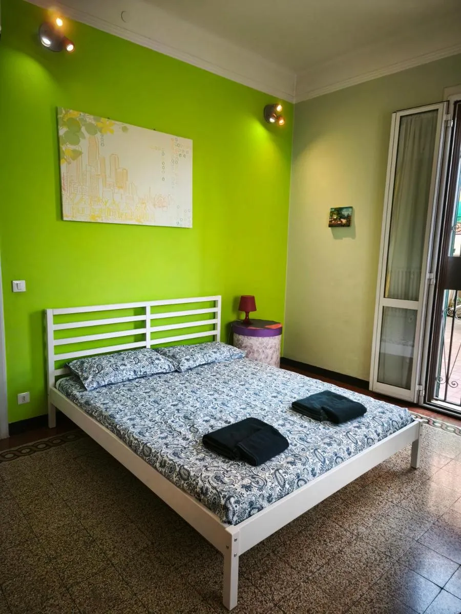 Image 3 of HomeInBo
