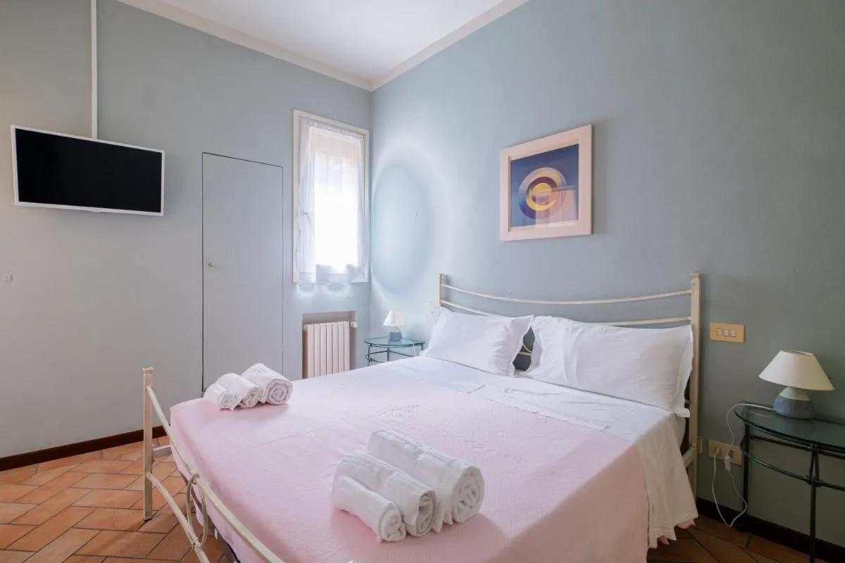 Image 1 of Homeby, Petroni Central House