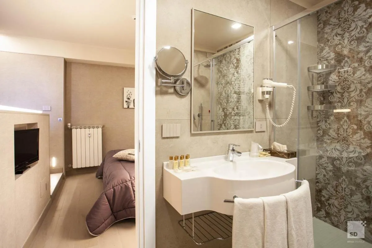 Image 2 of Hotel Cavour