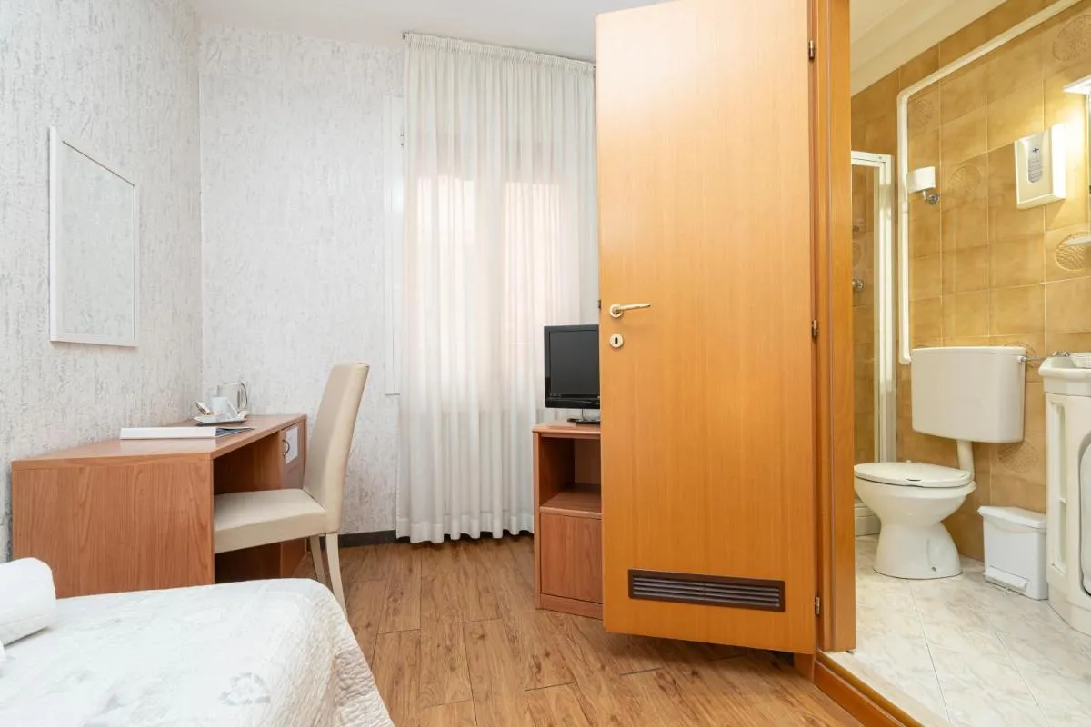 Image 2 of Hotel Donatello
