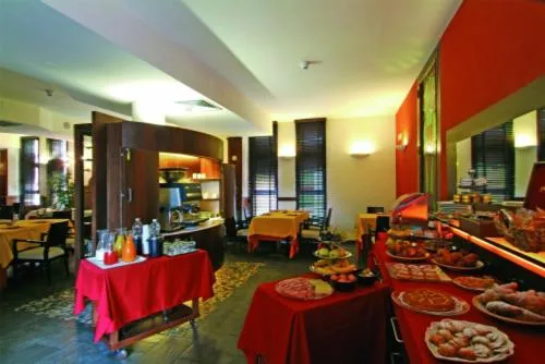 Image 3 of Hotel Maxim