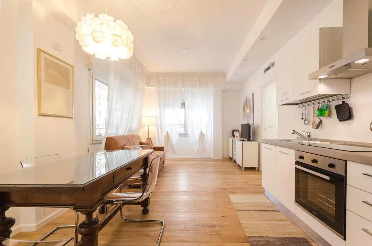 Image 3 of Il Campo Apartments