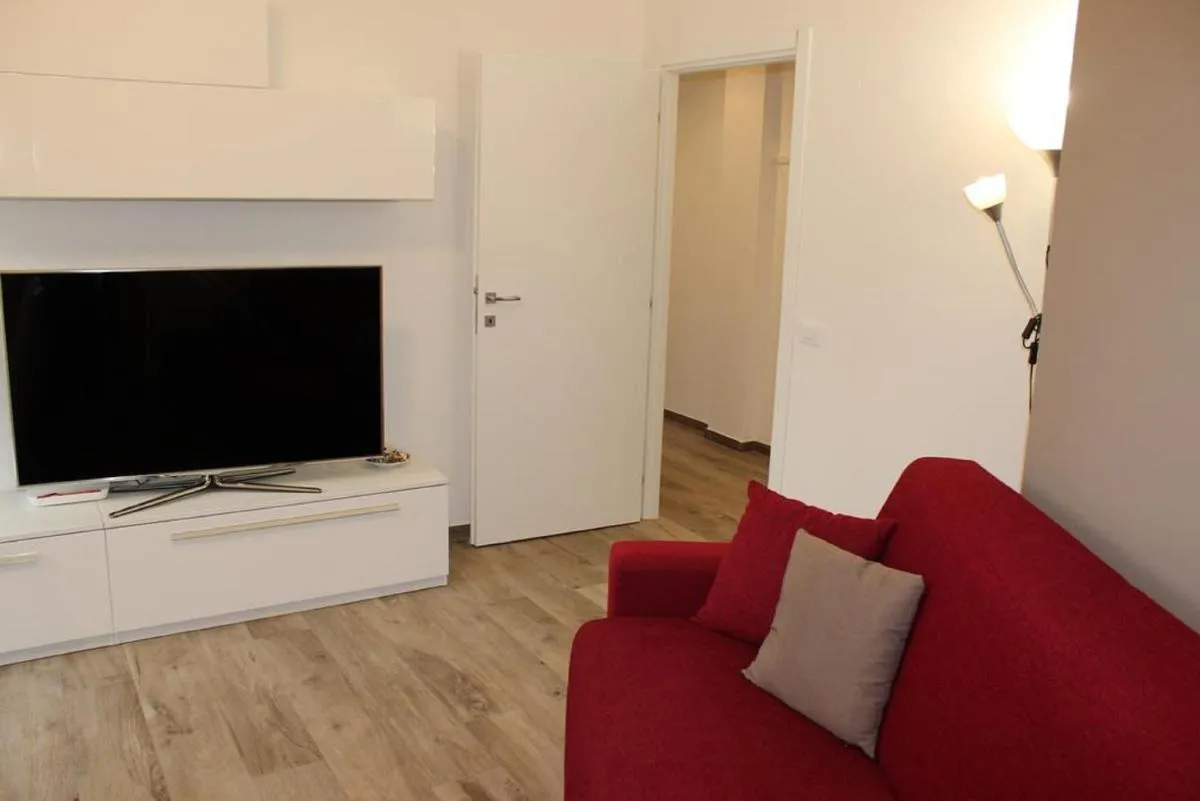 Image 4 of Light & Colours Apartment