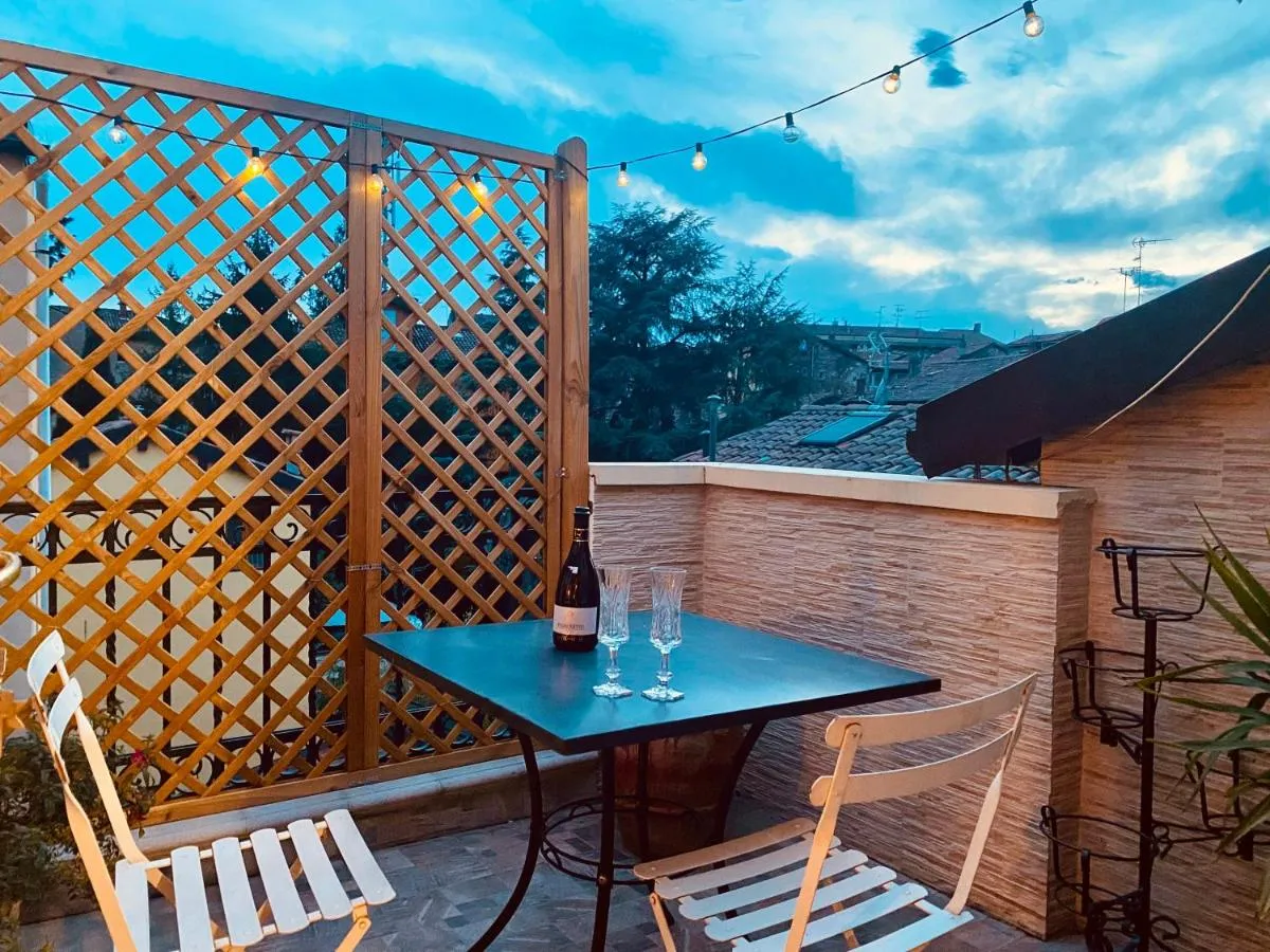 Image 2 of Lo chalet di Giulia – Romantic terrace