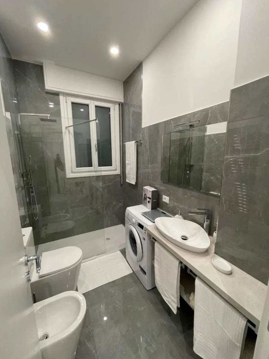 Image 6 of LuxuryBnBo