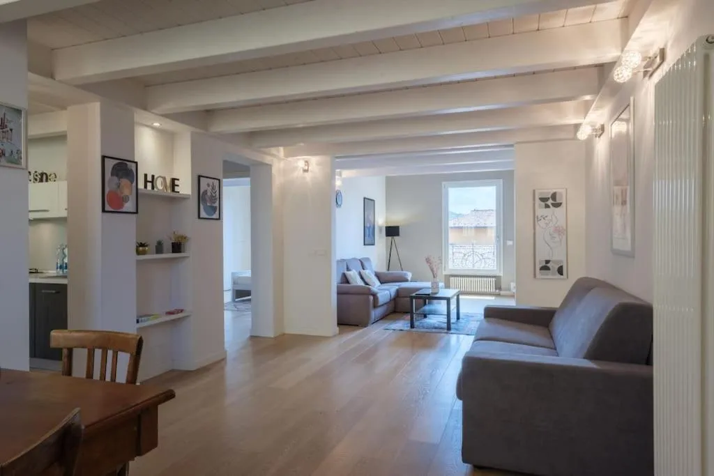 Image 4 of Luxury Penthouse in the heart of Bologna