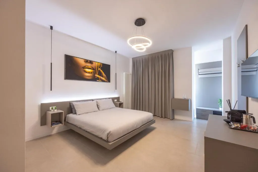 Image of Luxury Station Suite