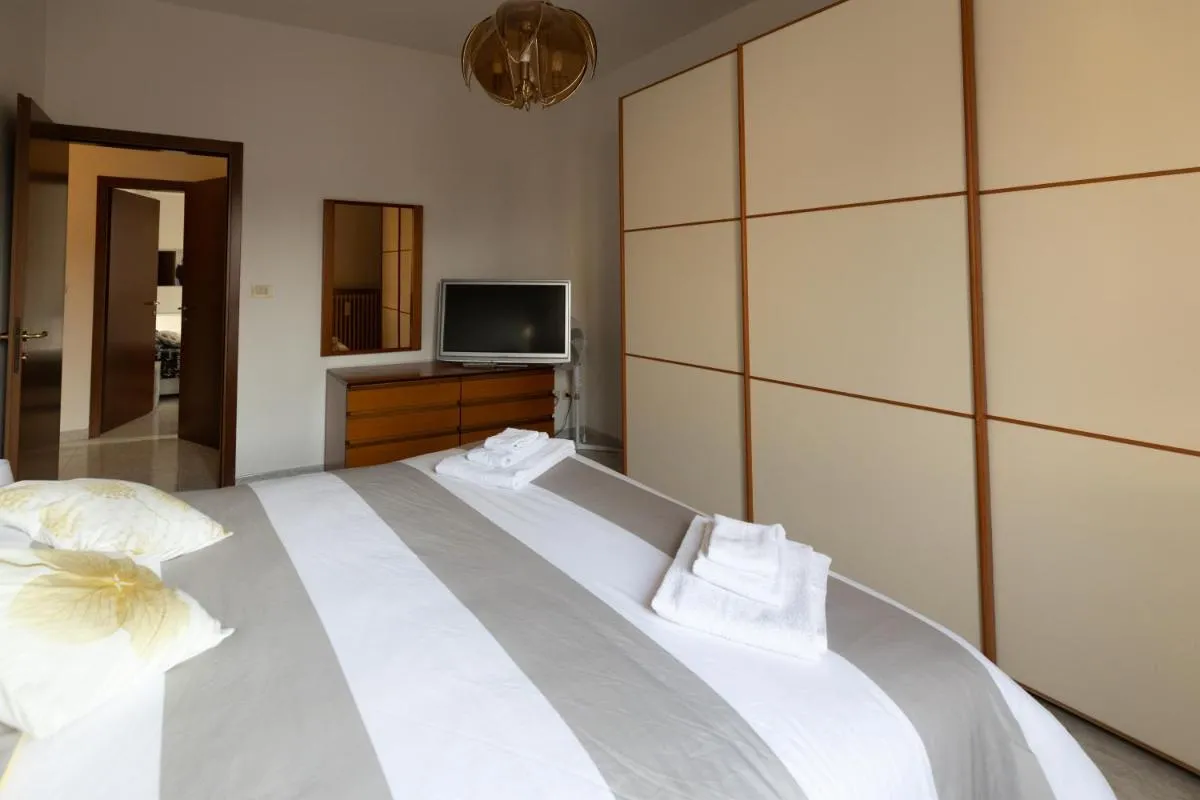 Image 6 of M.G. Home 2 a un passo da tutto