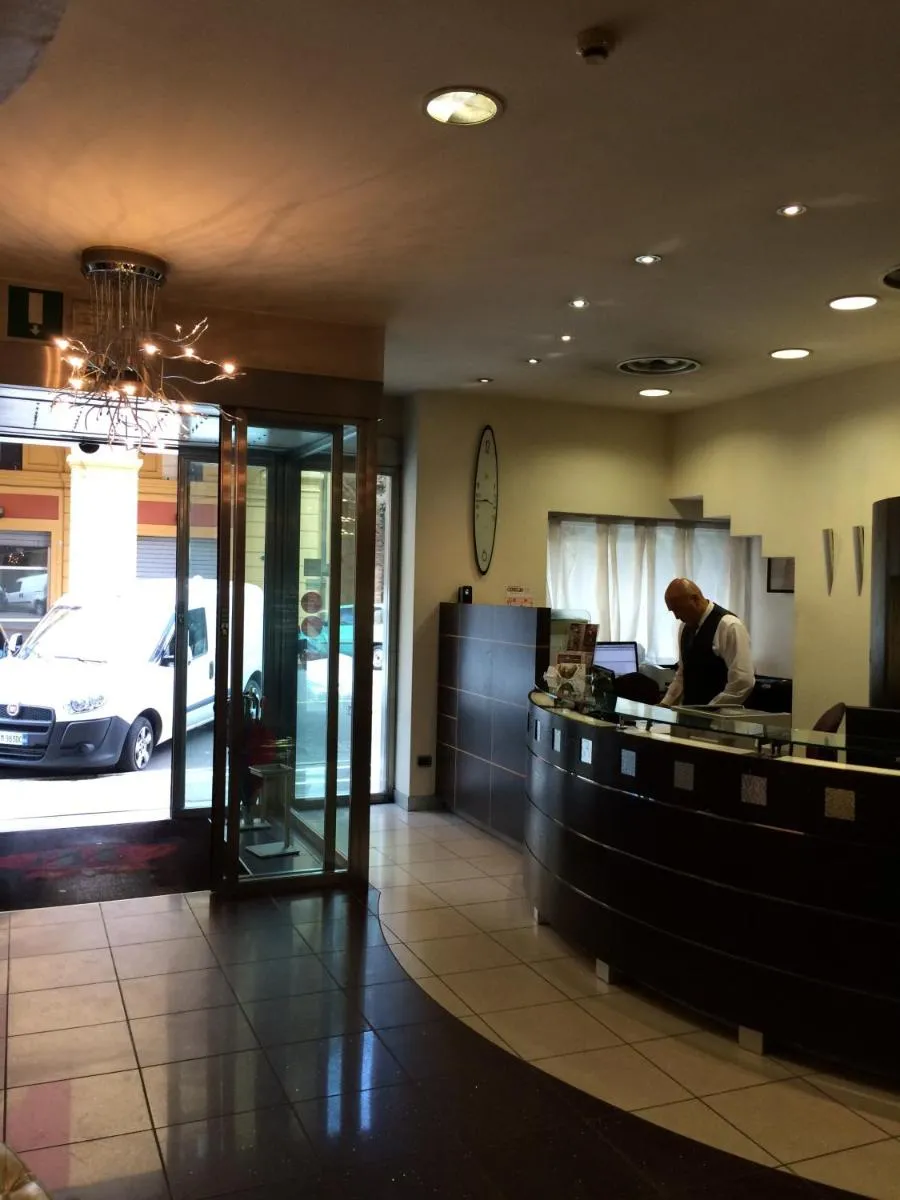 Image 6 of Millennhotel
