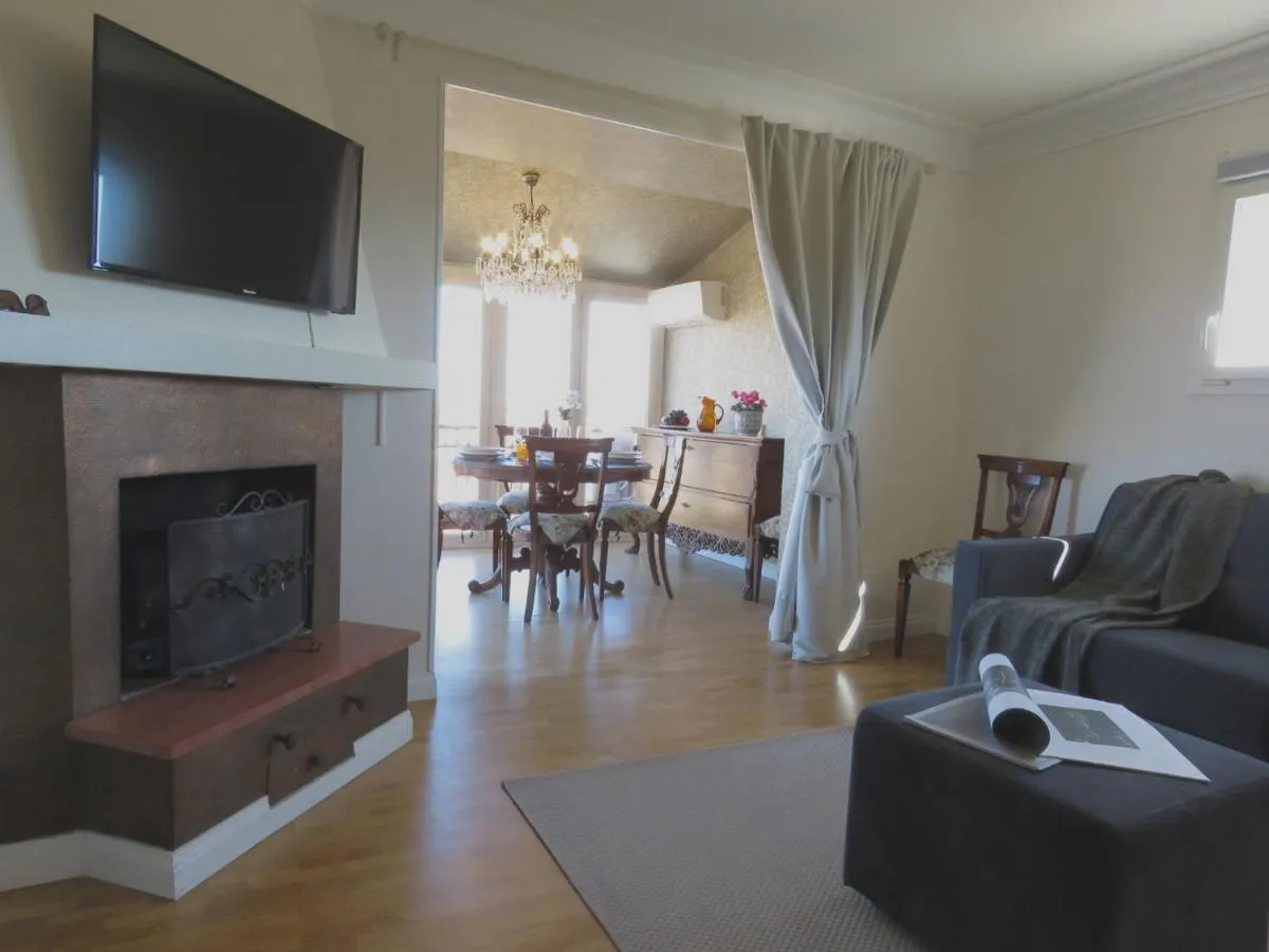 Image 4 of Montegrappa Apartment
