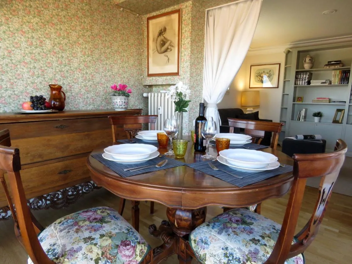Image 3 of Montegrappa Apartment