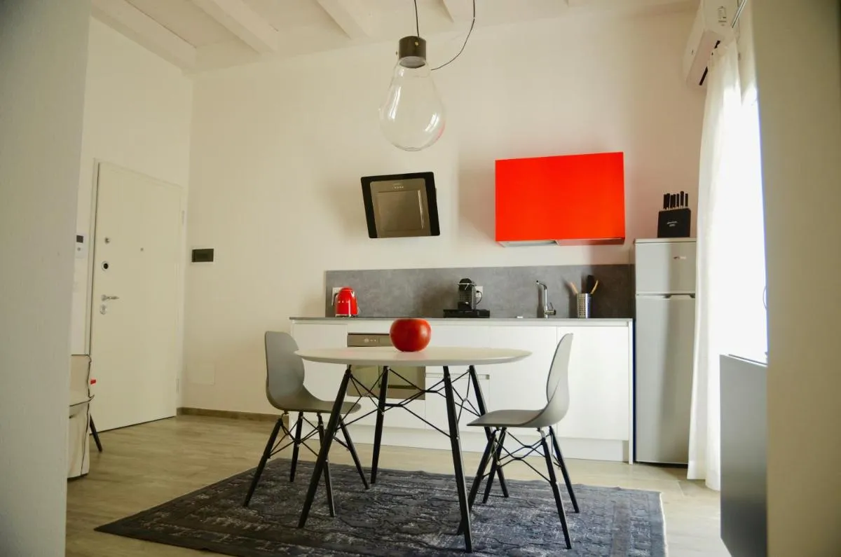 Image 2 of My Home in Bologna – La Rossa