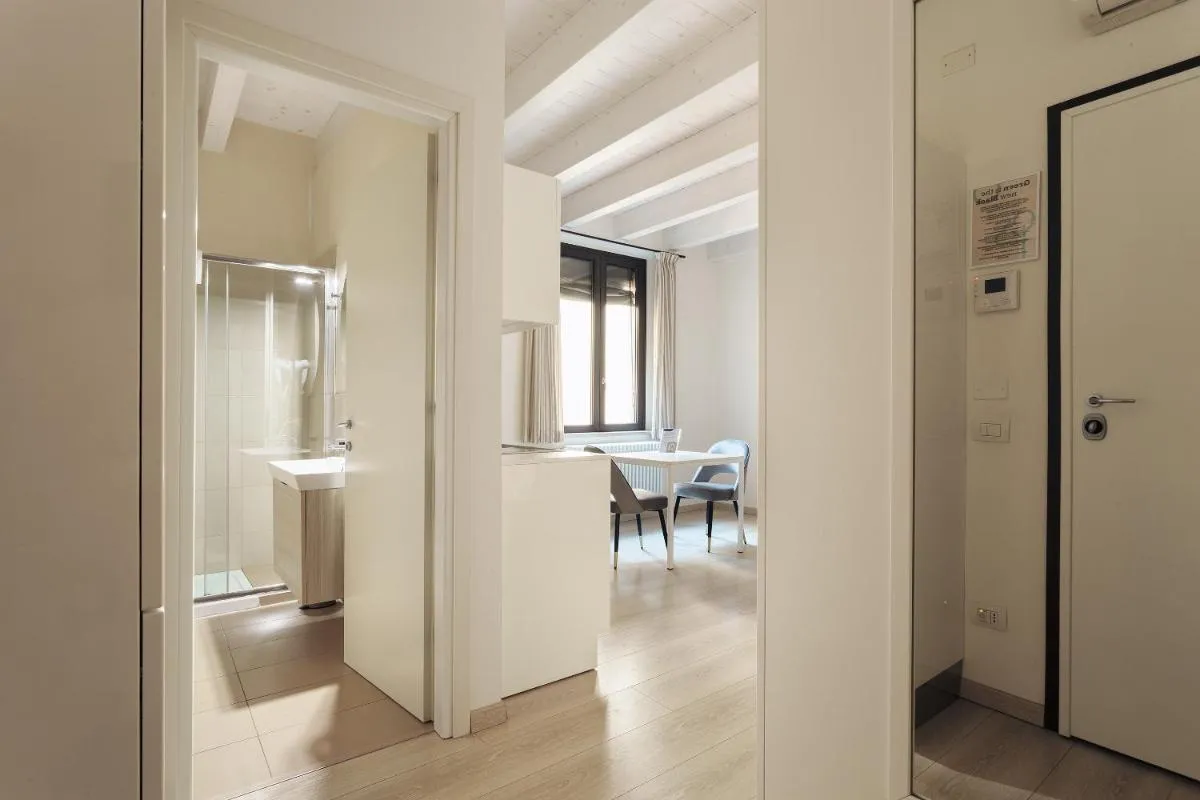 Image 2 of Opera Residence