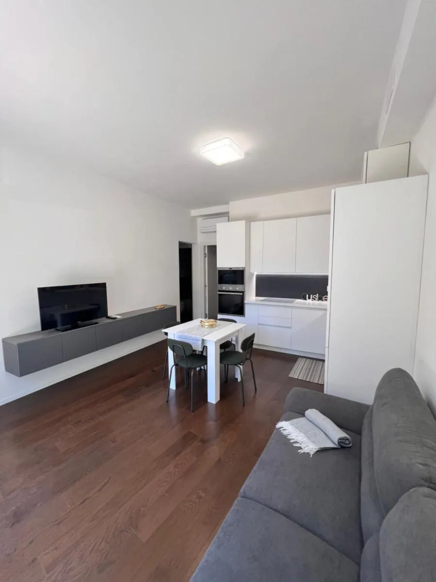 Image 4 of Panigale Deluxe Apartment