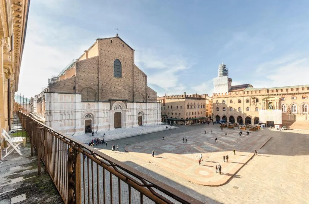 Image of Piazza Maggiore Suite