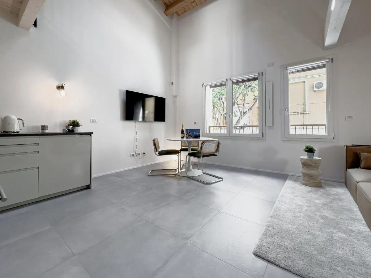 Image 4 of Realkasa Montebello Flat
