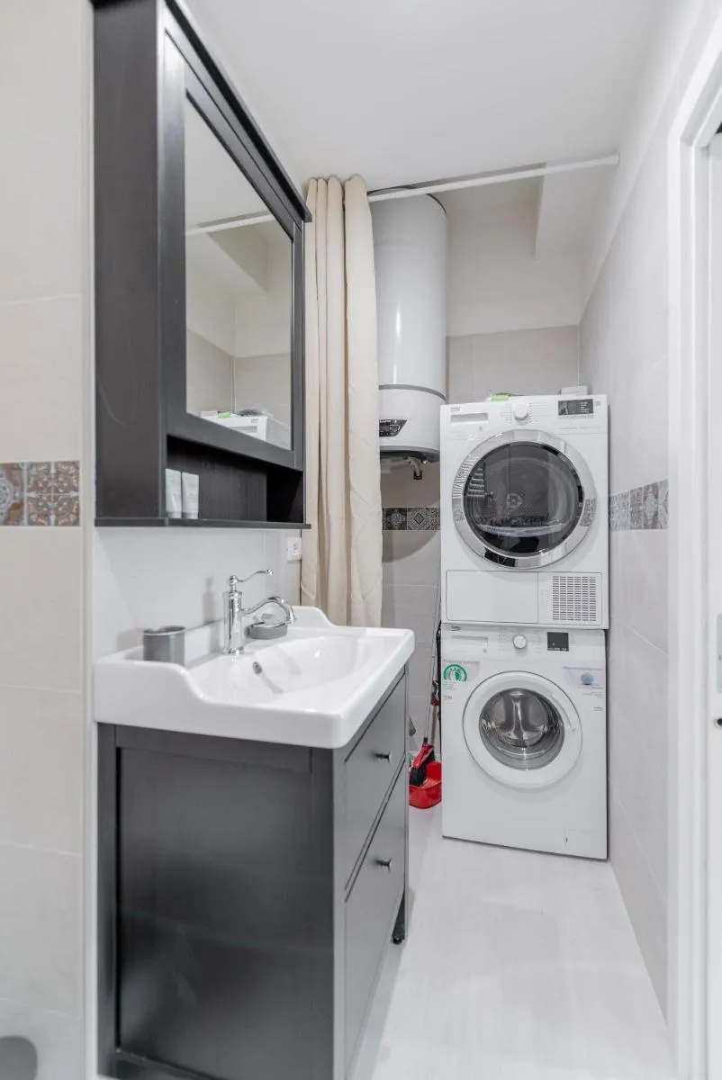 Image 4 of Realkasa Old Town Flat