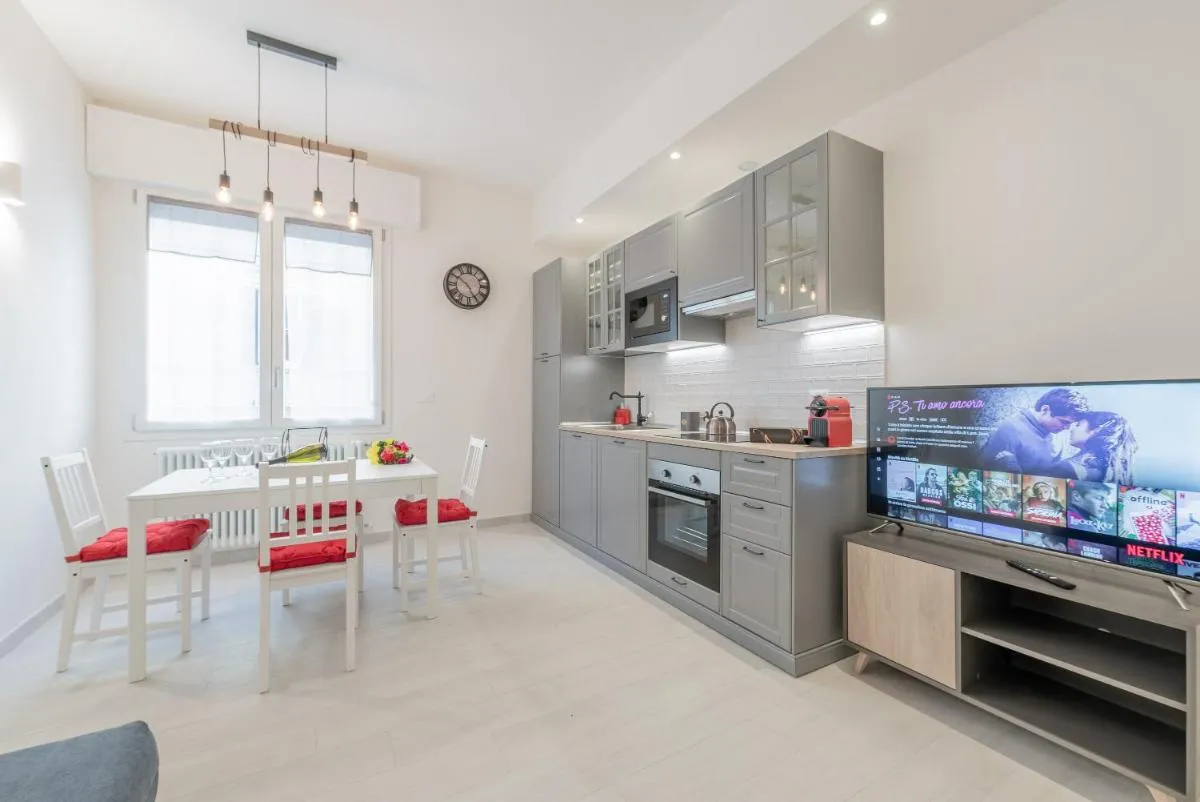 Image 2 of Realkasa Old Town Flat