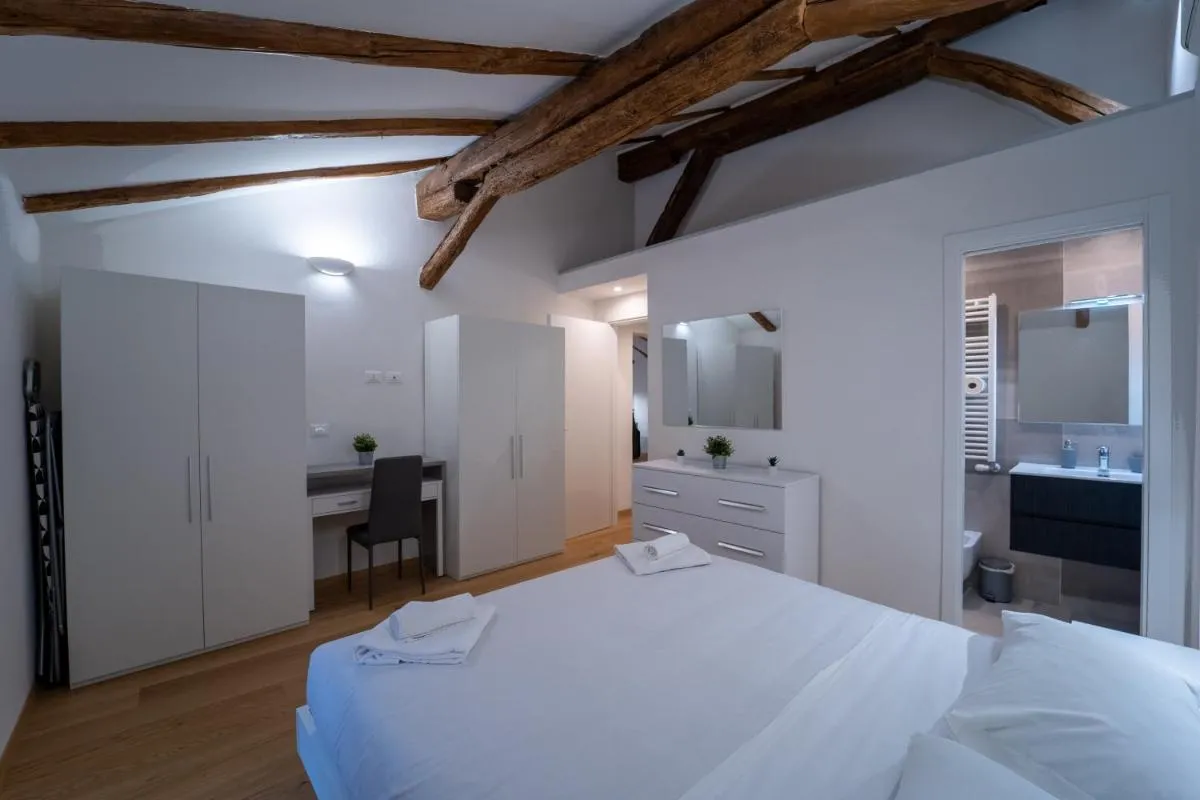 Image 4 of Realkasa Santo Stefano 46 Apt