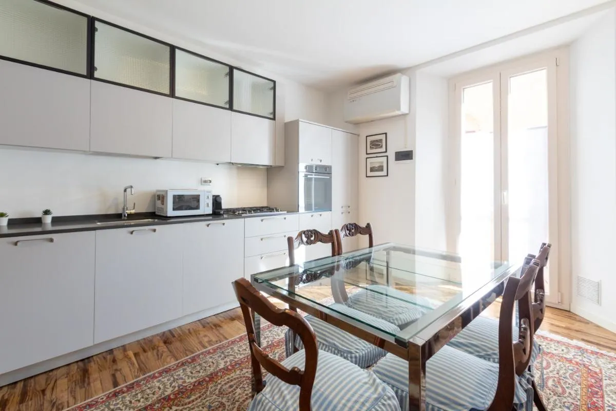 Image 3 of Realkasa Urbana Luxury Apt