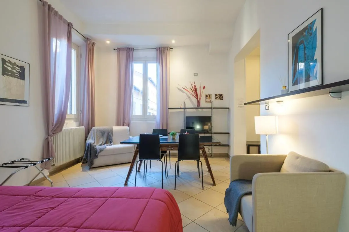 Image 4 of Residenza Ariosto by Studio Vita