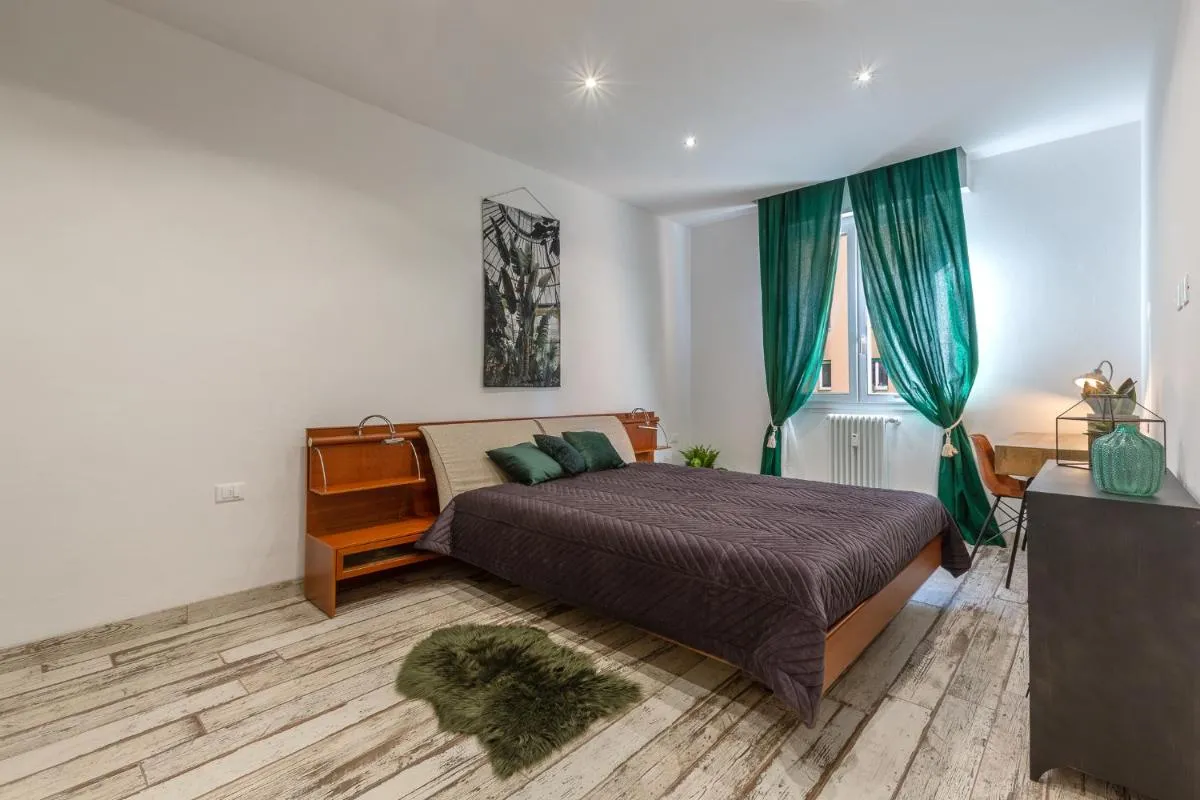 Image 1 of San Donato Fiera Bologna Green House x6