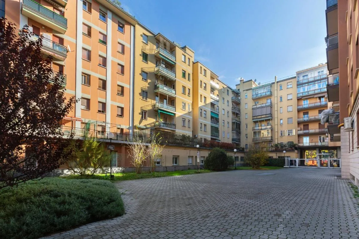 Image 5 of San Donato Fiera Bologna Green House x6