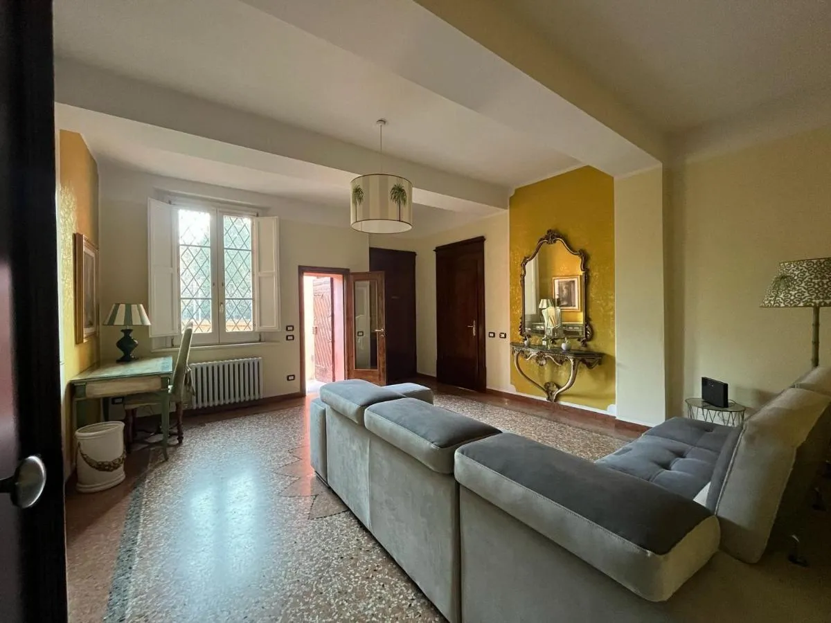 Image 1 of Saragozza flat & secret garden