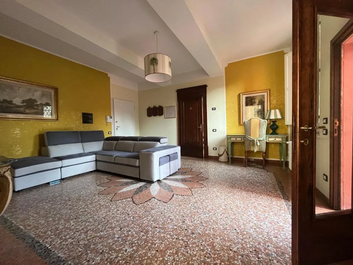 Image 4 of Saragozza flat & secret garden