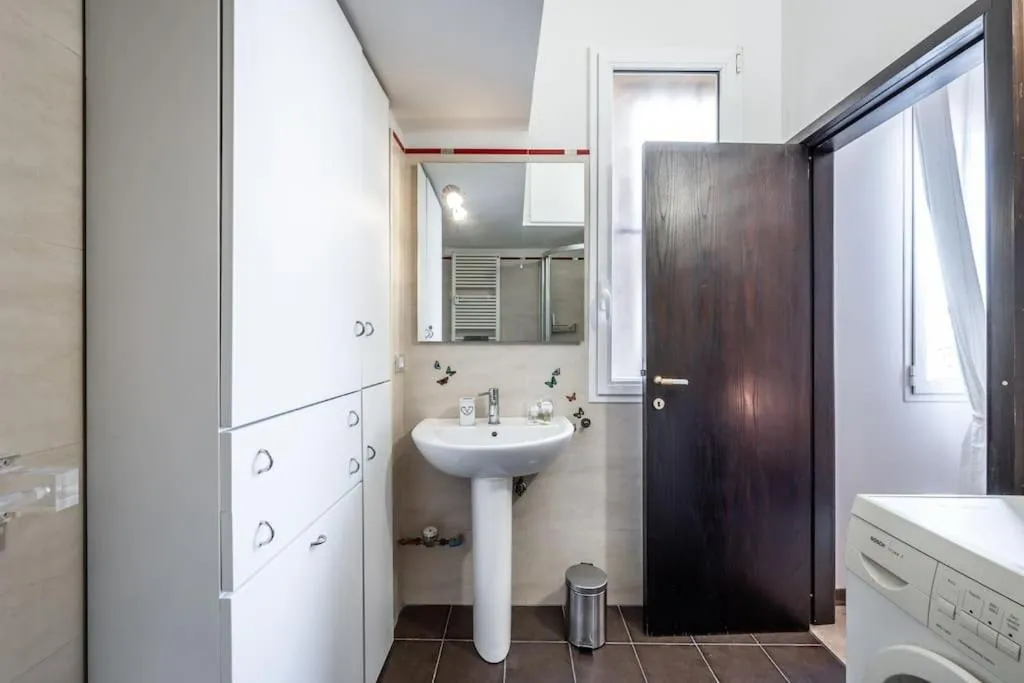 Image 2 of Sotto le Due Torri 5* (Casa Milonga)