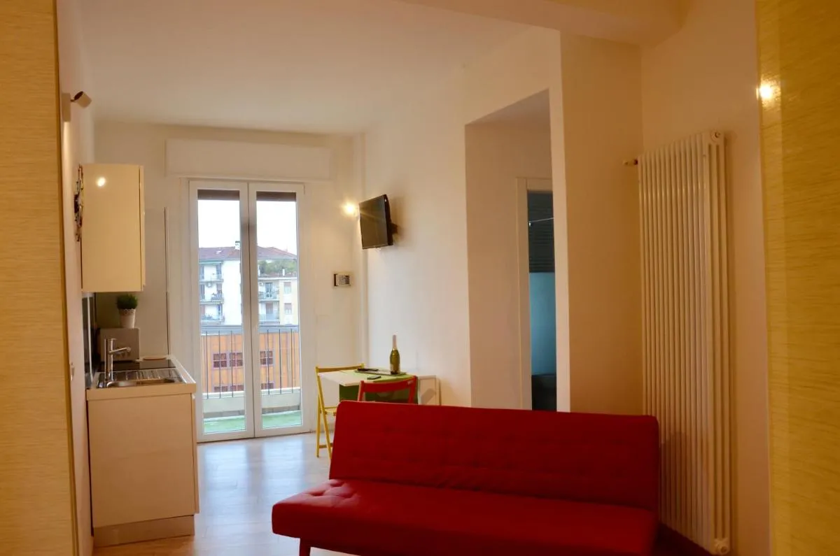 Image 2 of Stayinbologna 3
