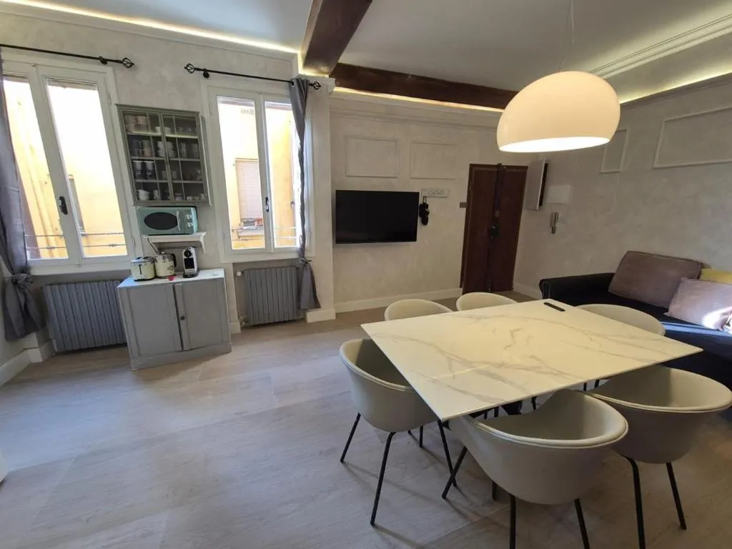 Image 2 of Suite Sole Bologna Centro